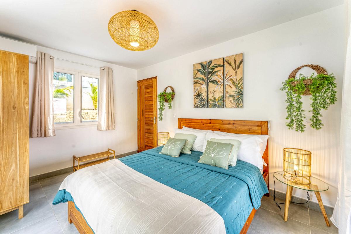 14bis.A louer villa avec piscine et Terre de haut Les Saintes